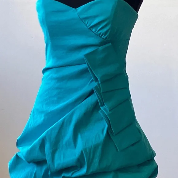 Sky blue sleeveless, baby doll dress - Picture 8 of 10